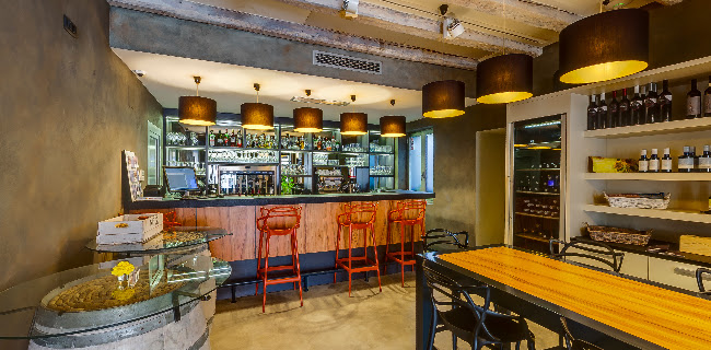 ItIstria Wine Bar, Food and Shop - Bar