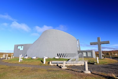 Photos of Bl&ouml;ndu&oacute;skirkja