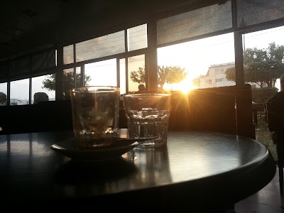 Photos of cafe Lariva
