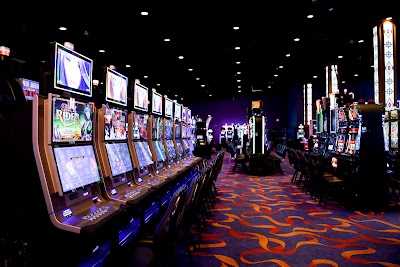 Lucky Star Casino - Clinton