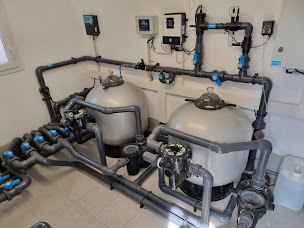 Photo n°13 de BRI'O PISCINES - EP Construction et Rénovation piscines depuis 1999 - SARL Eaux et Piscines Construction à Saint-Rémy-de-Provence (Piscine)