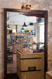 Photo n°8 de Own History à Paris (Magasin de sacs et bagages)