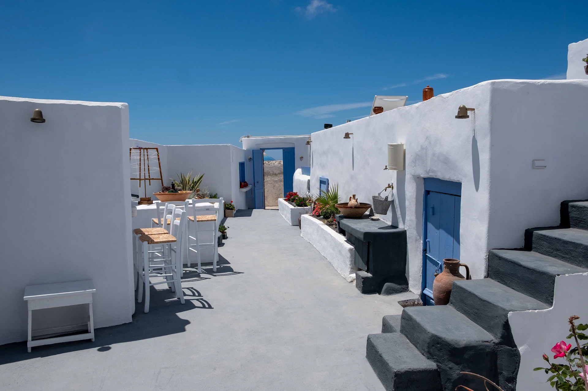Labyrinth Traditional Houses