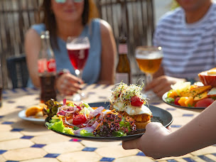 Photo n°72 de Logis Auberge du Colombier Rest. la Ferme Gourmande à Guînes (Restaurant)