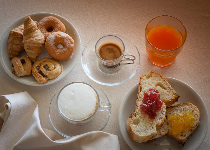 Hotel Catalunya by null