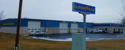 Service Tire Truck Centers - Commercial Truck Tires at Harrisburg