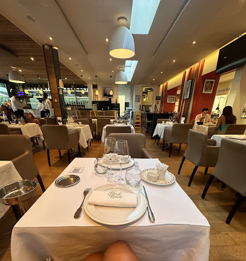 Restaurant Fond Rose - Bocuse - Thumbnail