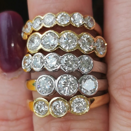 Cobwebs Antiques & Jewellery - Thumbnail