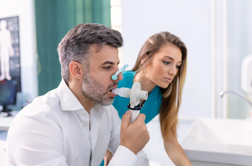 Dr. Ashish Kumar, a renowned pulmonologist in Delhi NCR, offers advanced pulmonary function testi… post image
