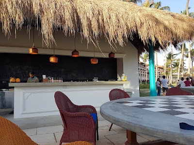 Photos of Shangri-La Pool Bar