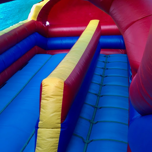 Bounce With Me - Visual