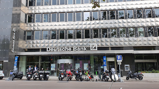 Deutsche Bank Wealth Management