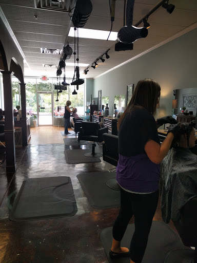 Salon 922 - Thumbnail