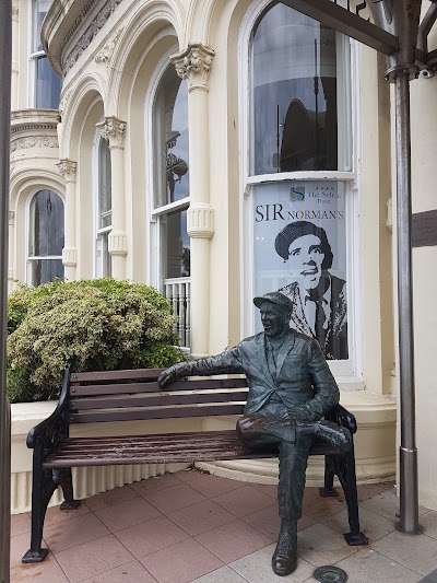 Photos of Sir Norman's Bar