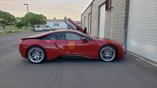 Unique Car Guy - Visual
