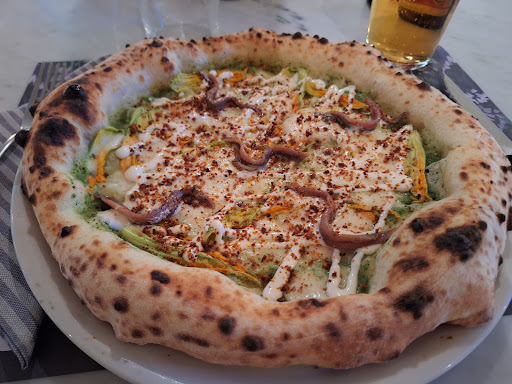 Love - Pizza e Cocktails - Thumbnail
