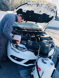 Photo n°7 de TruckMyCaR à Marseille (Atelier de mécanique automobile)