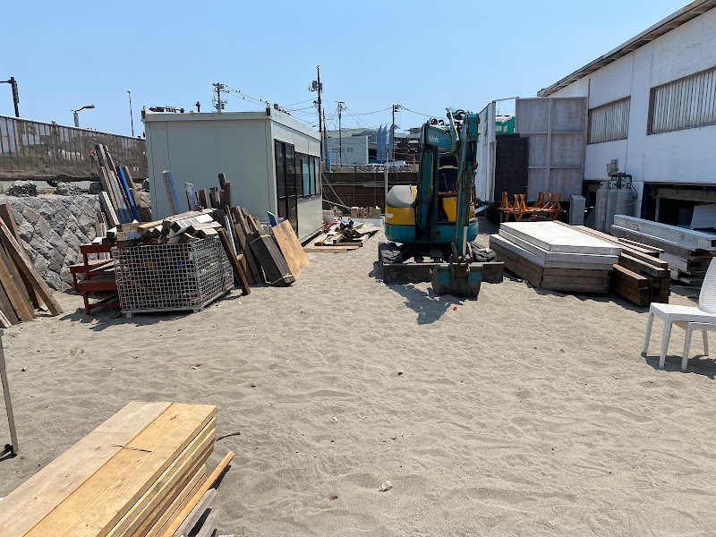 Cab9（カラオケ＆ダーツbar)