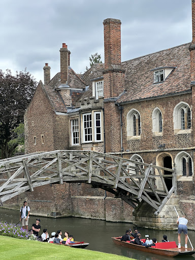 Cambridge Free Tours