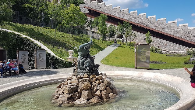 Castle Garden Bazaar
