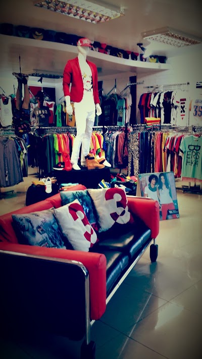 Photos of Unlimited La Factor&iacute;a de la moda