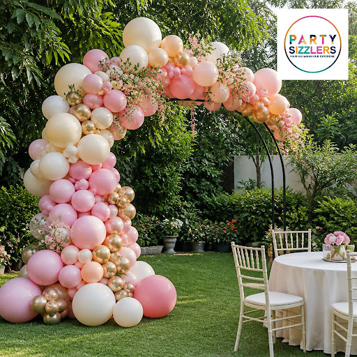 Transform your garden into a stunning party venue with creative outdoor balloon installations fro… post image
