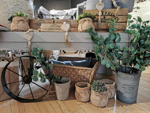 Pearl's Gem Home Decor Boutique Gallery - Canada