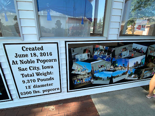 World's Largest Popcorn Ball - Thumbnail