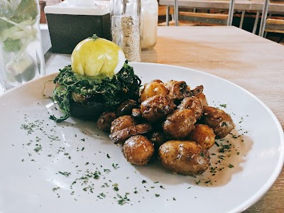 Photos of Strudel's Signature | @strudelbdg