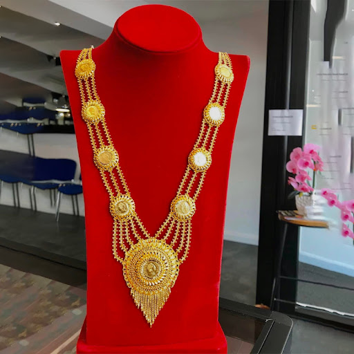 Gracy Jewellers Swindon Gallery - United Kingdom