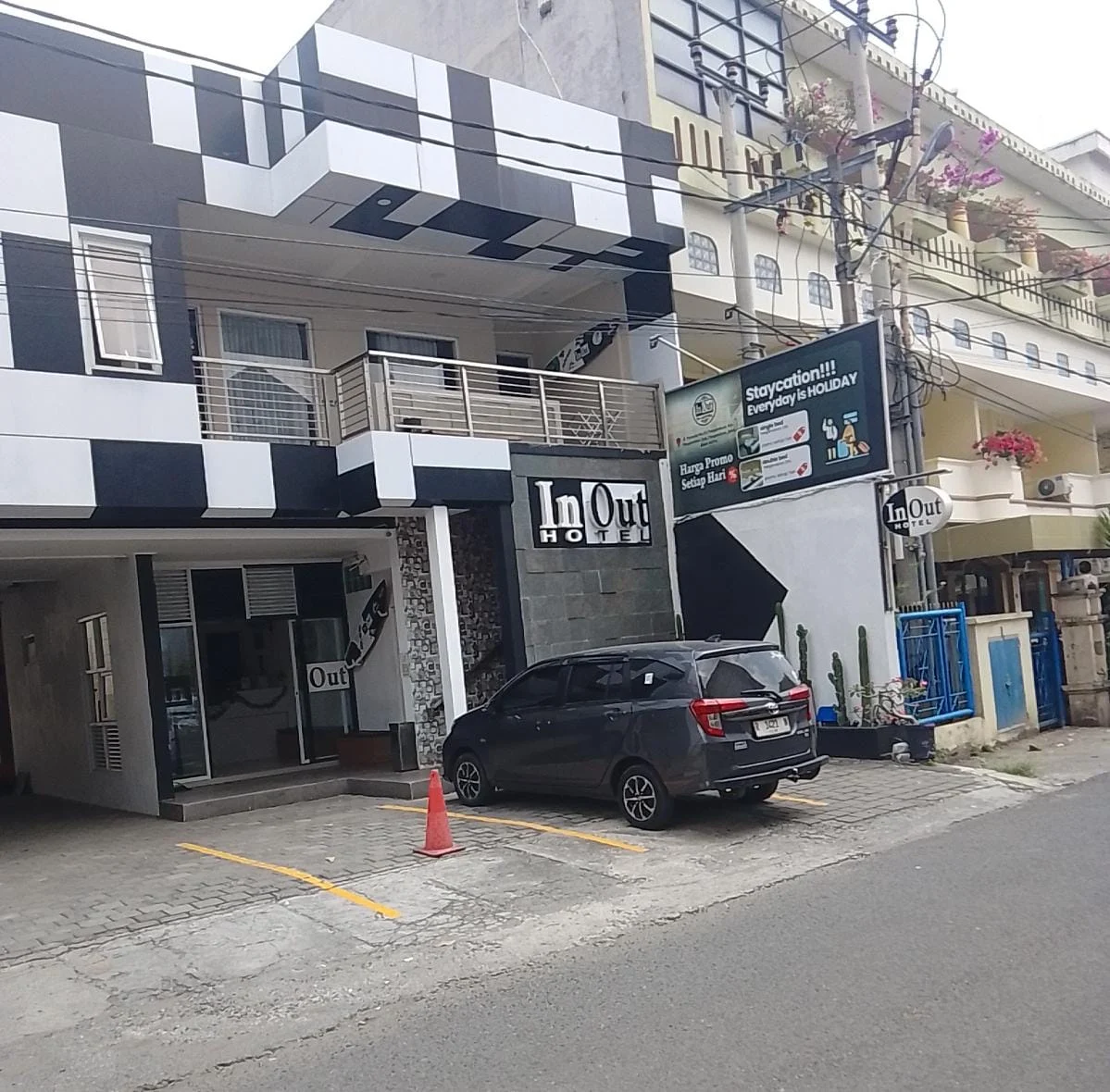 in out hotel pangandaran