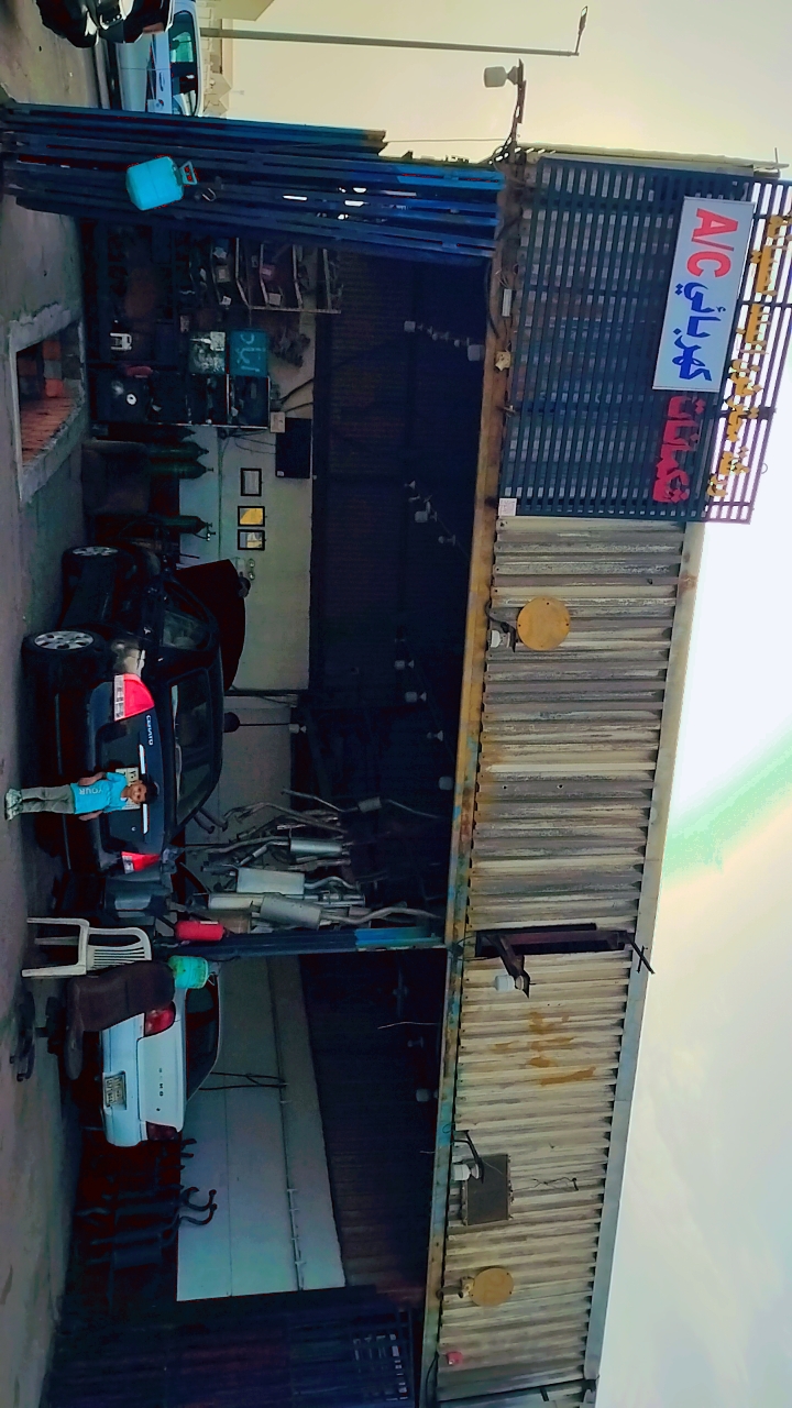 ورشة محترفون البلد لصيانة السيارات/كهربائي سيارات/تعبئه فريون وإصلاح مكيف السيارات/وإصلاح ولحام وبيع شكمانات غ - صورة 2