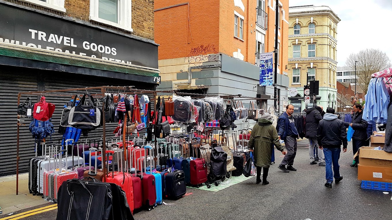 Discover the laid-back Sunday markets of London in our latest blog post. From the vintage finds of Brick Lane Market to the global flavors of Brixton Market, we'll take you on a tour of the best markets to explore on a lazy weekend day in the city. #london #markets | Best Food Markets In London | Sunday Markets In London | Things To Do In London On Saturday | Saturday In London | Best Markets In London | Weekend Markets In London | London Markets | Borough Market | Spitalfields Market