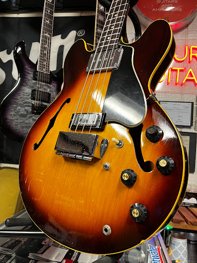 Auburn Guitar - Thumbnail