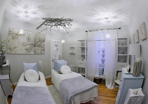 Lordis Loft Salon & Spa - Aveda - King Street - Thumbnail