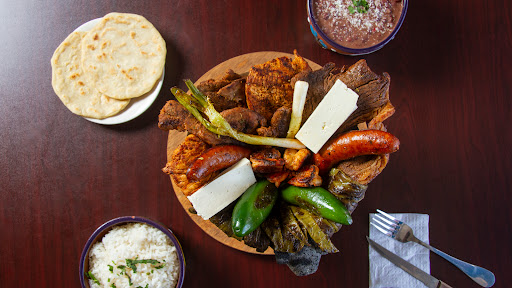 Restaurant La Pupusa Loca - Thumbnail