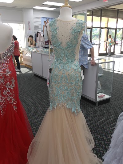 Photos of Lucia's Bridal