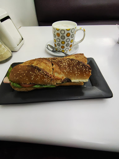 Café La Avenida Gallery - Mexico