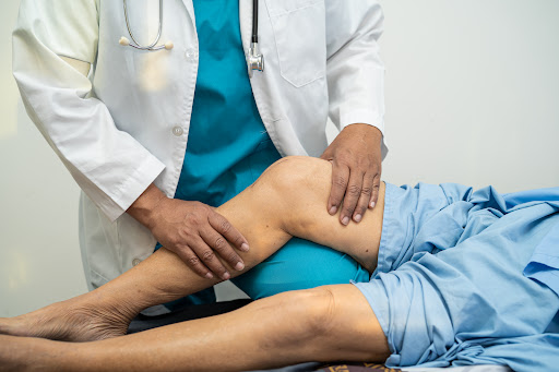 Recovering from joint replacement surgery requires specialized care to restore mobility, strength…