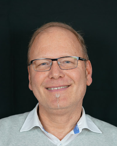 Herr Dr. med. Rüdiger Dönges