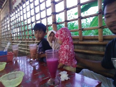 Photos of Nasi Tempong Jeng Tin 2
