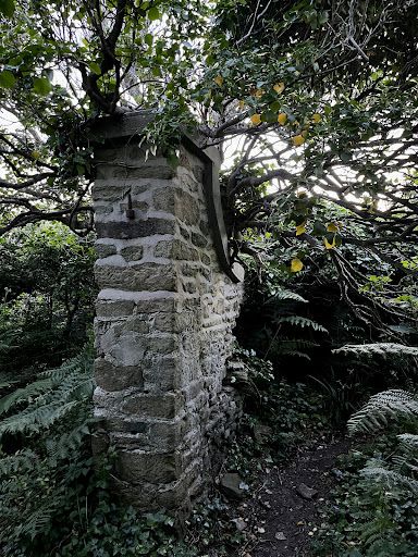 Old Stone Gate - Thumbnail