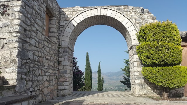 Lëkurësi Castle