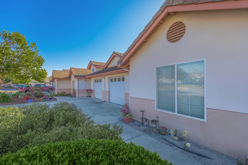 Heritage Villas Apartments Logo