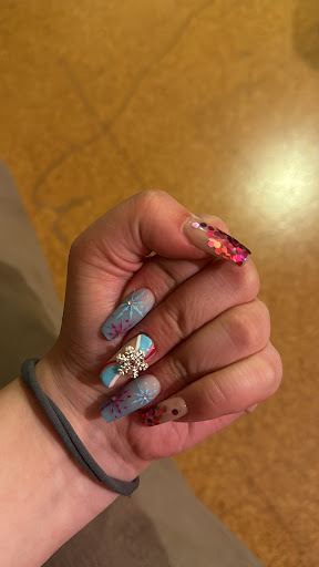 Mone Nails - Visual