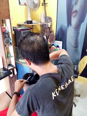 Kenebae Pangkas Rambut, Author: umar farisal