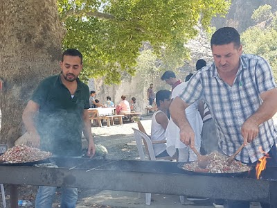 Küp Şelalesi Restoranı-Çınaraltı Tesisleri