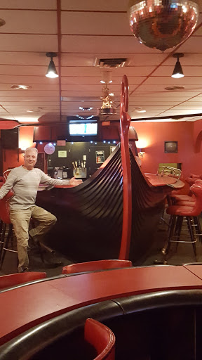 Boat Drinks Tavern - Thumbnail