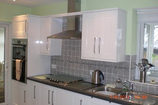 Robert Ozols Ltd