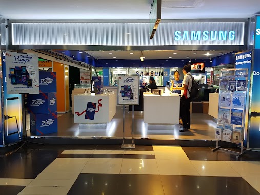 Samsung Experience Store - Bekasi Cyberpark, Author: Lestary Tary